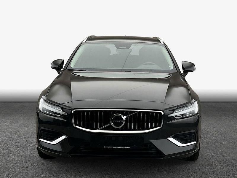 Gebraucht Volvo V60 Plus 197 PS (144 kW) 2023 Platinum grey metallic Kombi