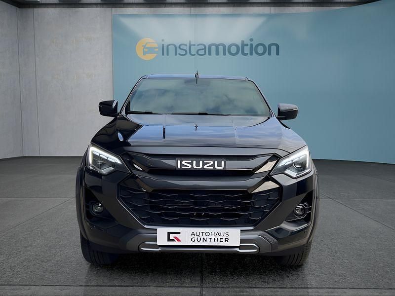 Gebraucht Isuzu D-Max 163 PS (119 kW) 2025 Schwarz Van / Kleinbus