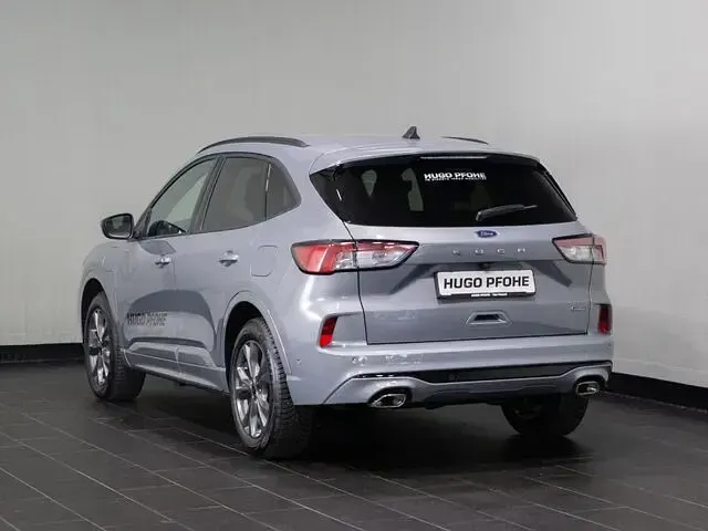 Gebraucht Ford Kuga ST-Line X 224 PS (164 kW) 2024 Solar silver SUV