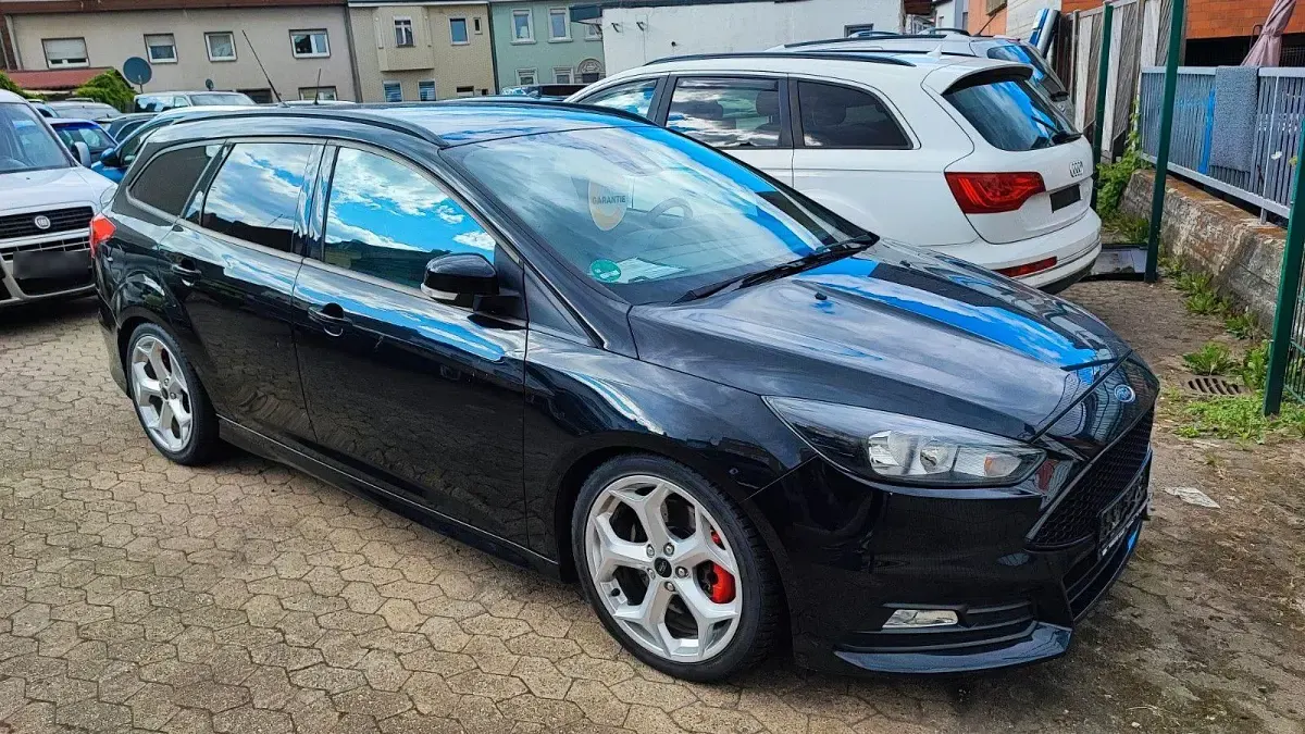 Gebraucht Ford Focus ST 250 PS (183 kW) 2016 Schwarz Kombi