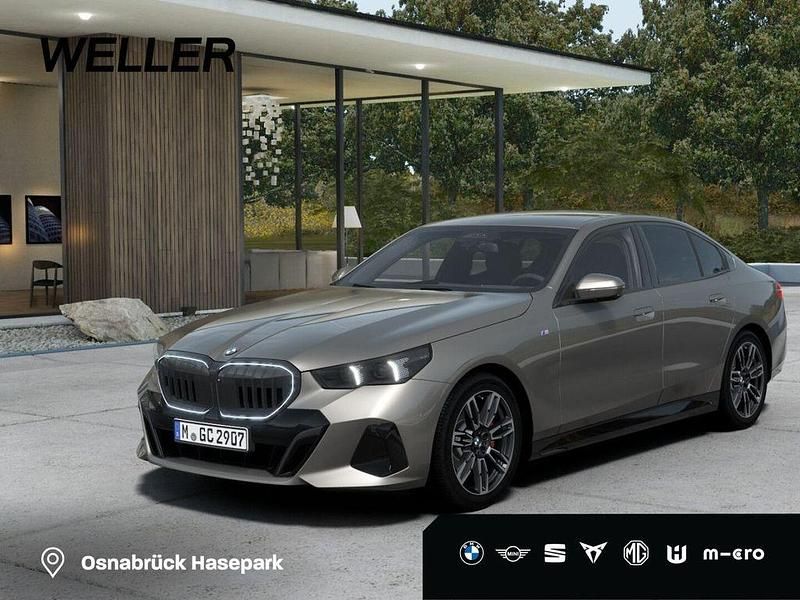 Oxidgrau ii metallic (grau) Gebraucht 2024 BMW 520 M Sport Limousine | 54.750 € - Bild 1/4