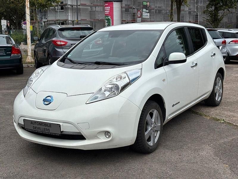 Weiß Gebraucht 2015 Nissan Leaf Acenta Kleinwagen | 6.990 € (Fairer Preis) - Bild 1/4