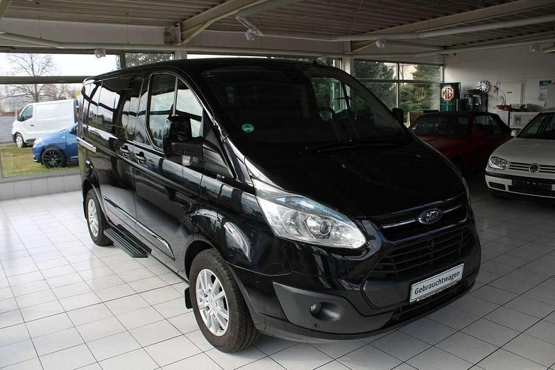 Gebraucht Ford Transit Tourneo Titanium 155 PS (114 kW) 2015 Pantherschwarz metallic Van / Kleinbus