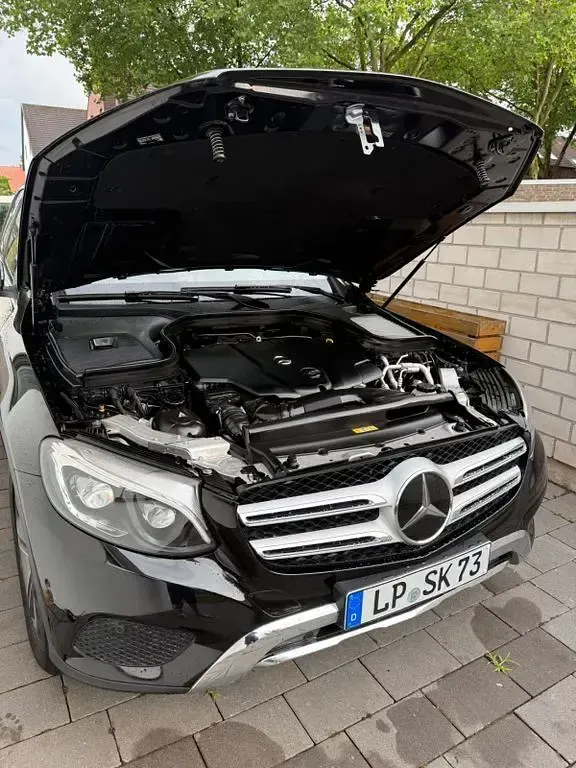 Gebraucht Mercedes GLC250 204 PS (150 kW) 2018 Schwarz SUV