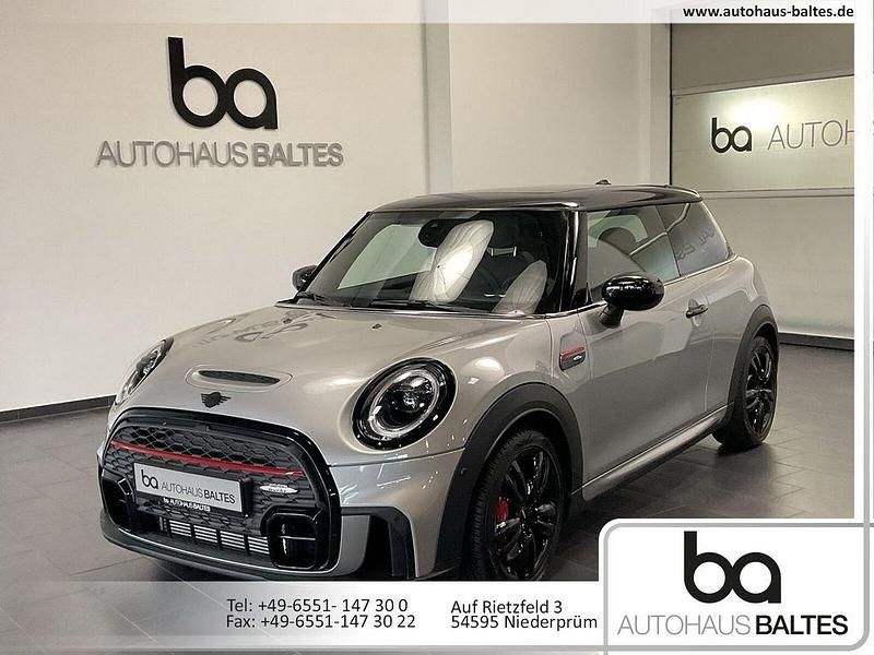 Gebraucht Mini John Cooper Works 231 PS (169 kW) 2024 Melting silver iii Kleinwagen