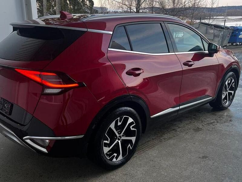 Gebraucht Kia Sportage Spirit 179 PS (131 kW) 2023 Rot SUV