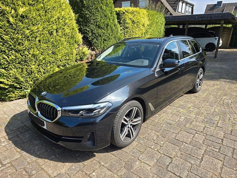 Gebraucht BMW 520 190 PS (139 kW) 2021 Schwarz Kombi