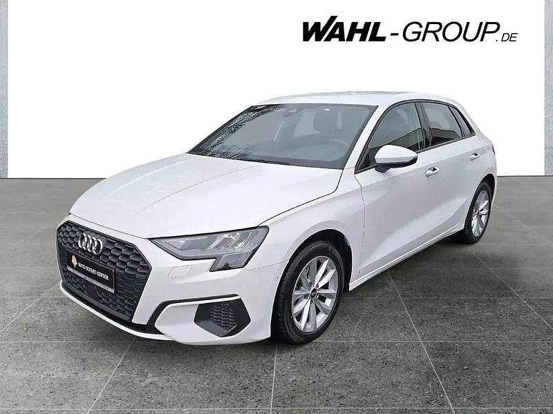 Weiß Gebraucht 2023 Audi A3 Basis | 21.990 € (Guter Preis) - Bild 1/4