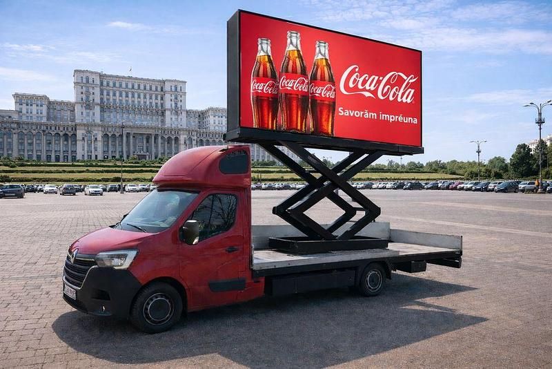 Second-hand Renault Master 145 CP (106 kW) 2022 Roșu Monovolum