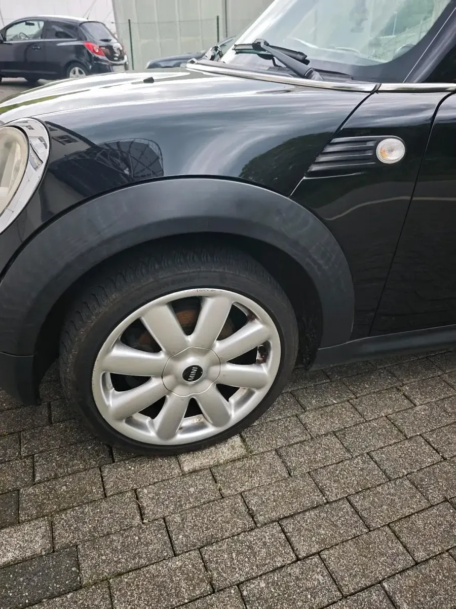 Gebraucht Mini ONE 120 PS (88 kW) 2009 Schwarz Kleinwagen