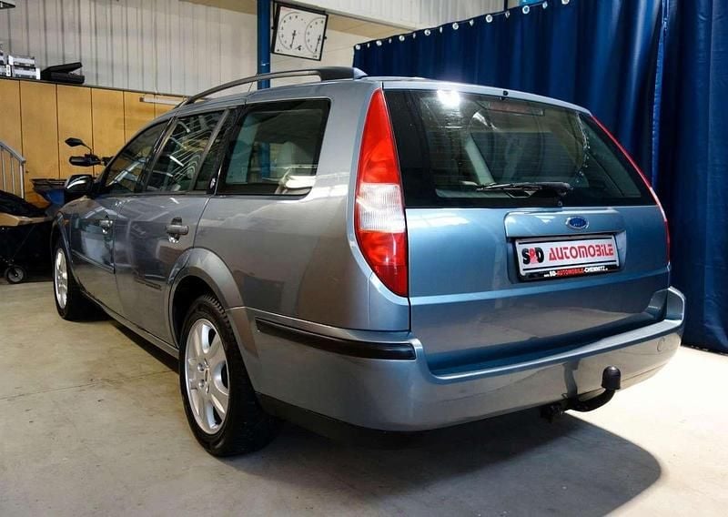Gebraucht Ford Mondeo 125 PS (91 kW) 2001 Grau Kombi
