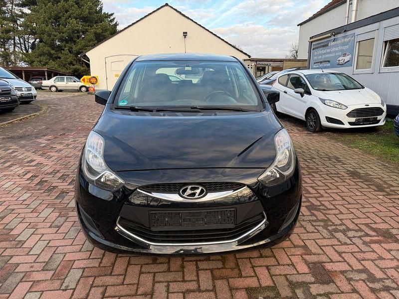 Schwarz Gebraucht 2012 Hyundai ix20 Edition Kleinwagen | 4.000 € (Fairer Preis) - Bild 1/4