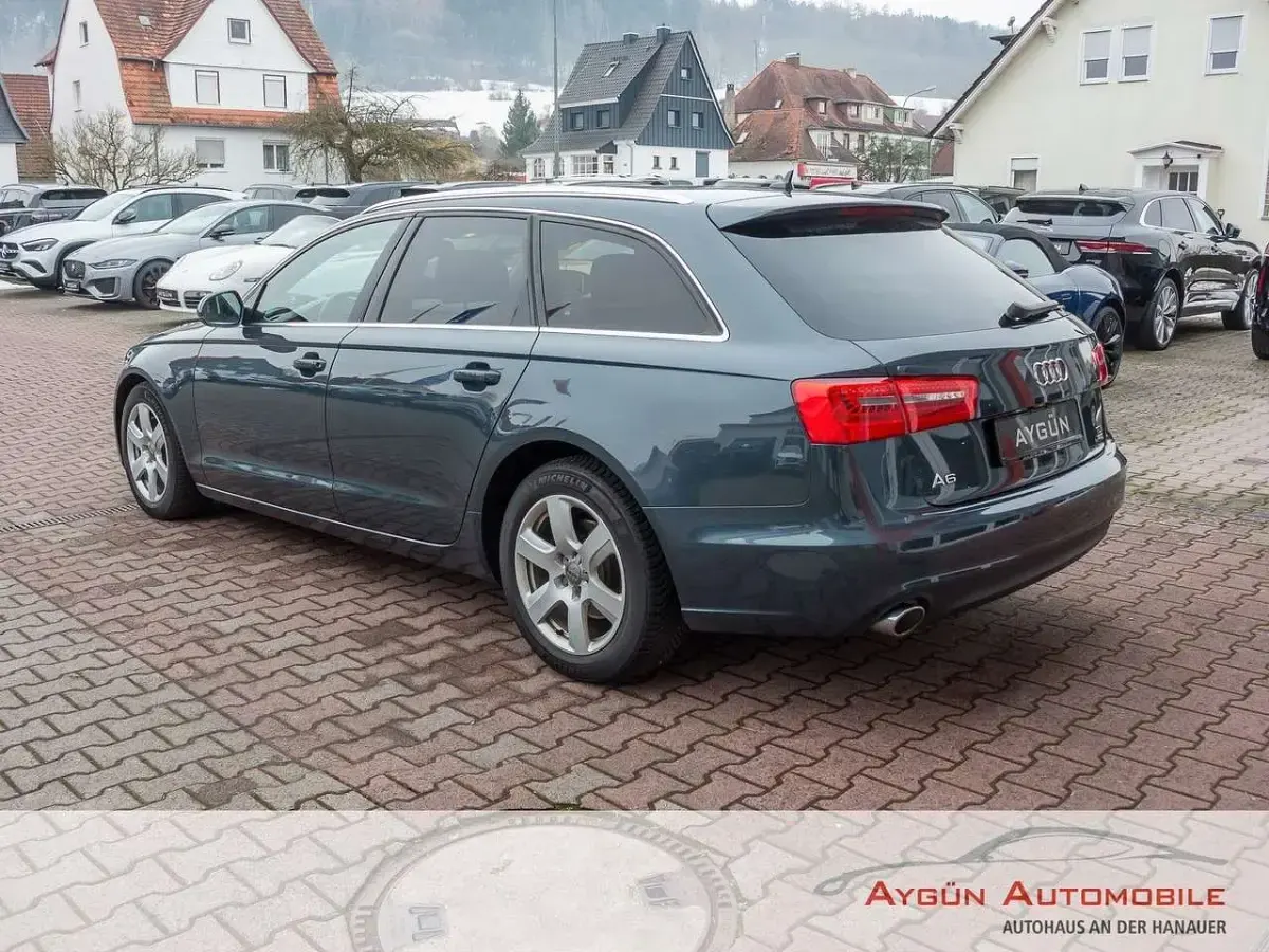 Gebraucht Audi A6 Sport 204 PS (150 kW) 2014 Blau Kombi
