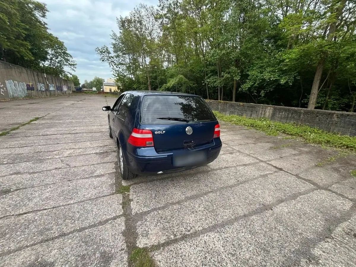 Gebraucht VW Golf IV 75 PS (55 kW) 2003 Blau Limousine