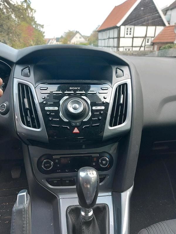 Second-hand Ford Focus 150 CP (110 kW) 2012 Negru Break