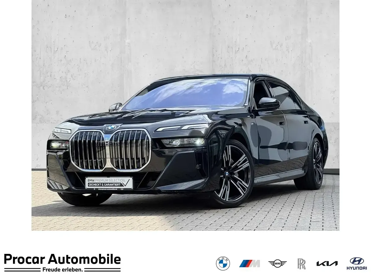 Gebraucht BMW 740 M Sport 299 PS (219 kW) 2025 Limousine
