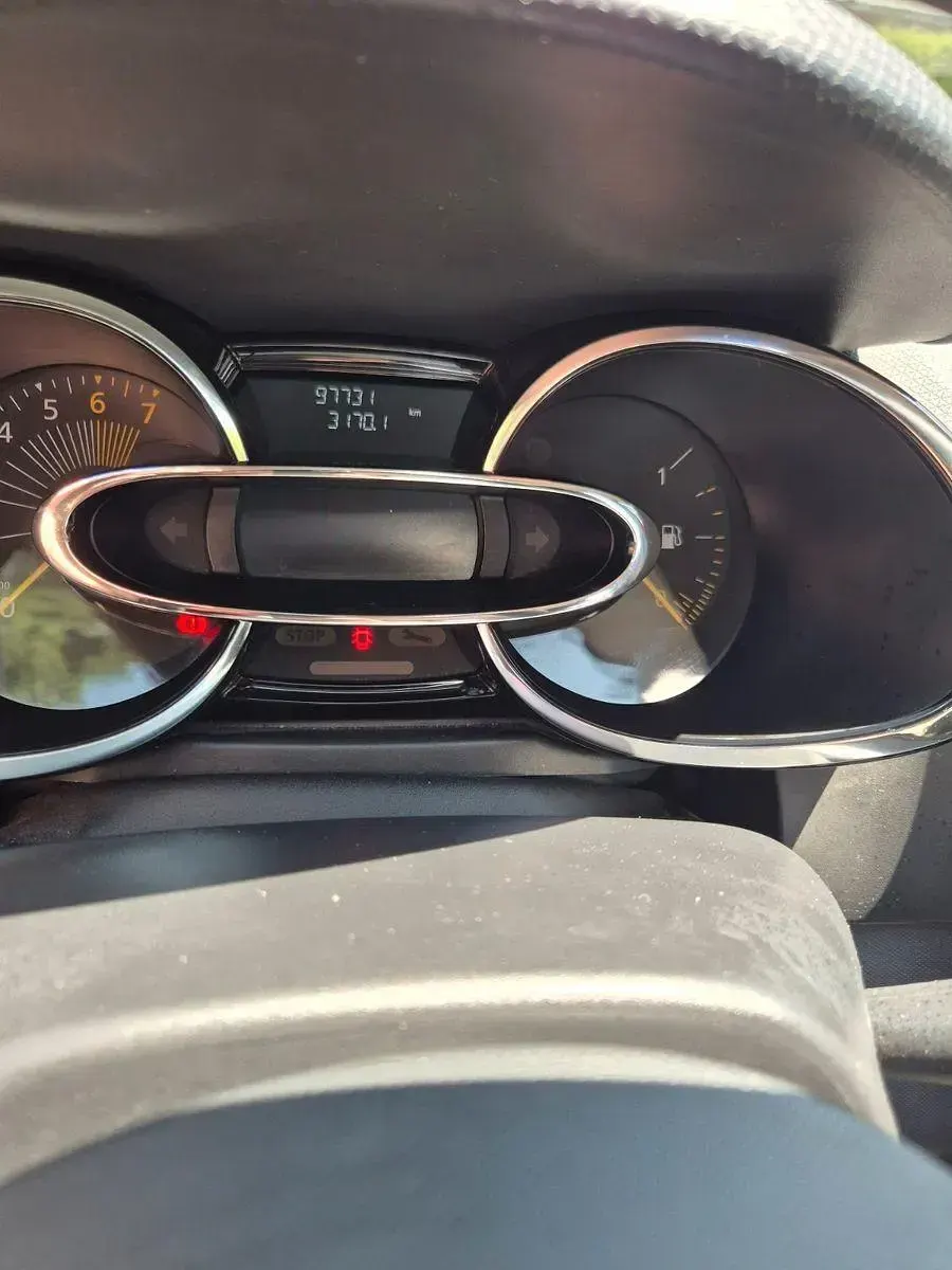 Gebraucht Renault Clio Life 75 PS (55 kW) 2013 Rot Kleinwagen