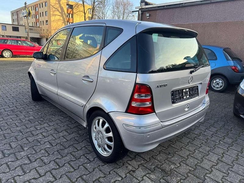 Gebraucht Mercedes A190 Elegance 125 PS (91 kW) 2003 Grau Limousine