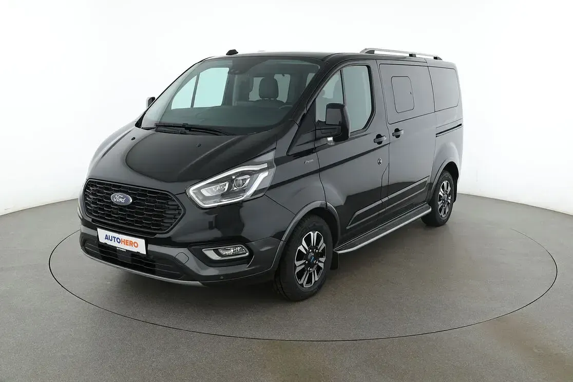 Gebraucht Ford Tourneo Active 131 PS (96 kW) 2021 Van / Kleinbus
