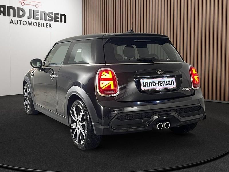 Gebraucht Mini Cooper S 178 PS (130 kW) 2024 Midnight black ii Kleinwagen