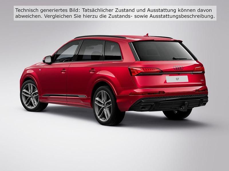 Gebraucht Audi Q7 Ambiente 231 PS (169 kW) 2025 Chilirot metallic SUV