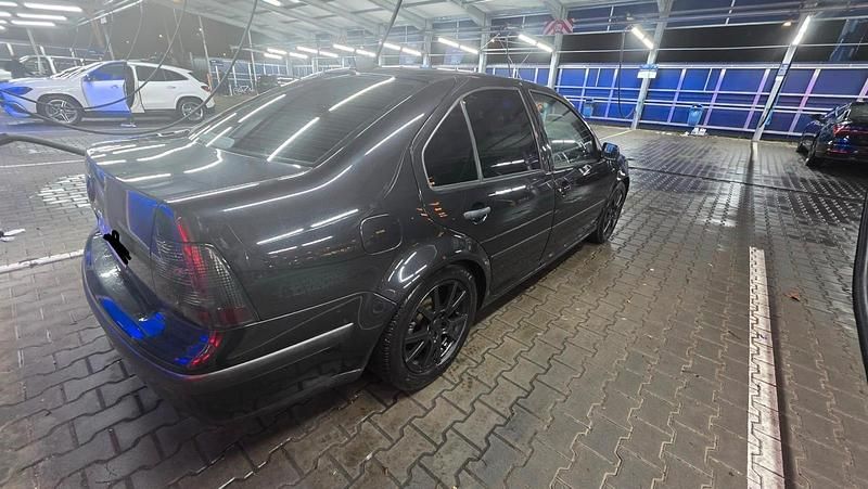 Gebraucht VW Bora 116 PS (85 kW) 2003 Schwarz Limousine