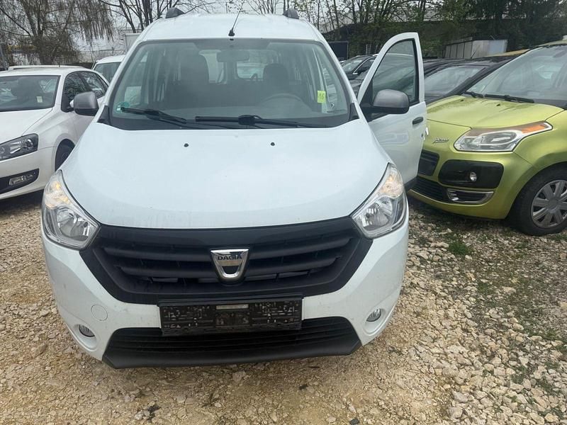 Gebraucht Dacia Dokker Celebration 90 PS (66 kW) 2015 Van / Kleinbus