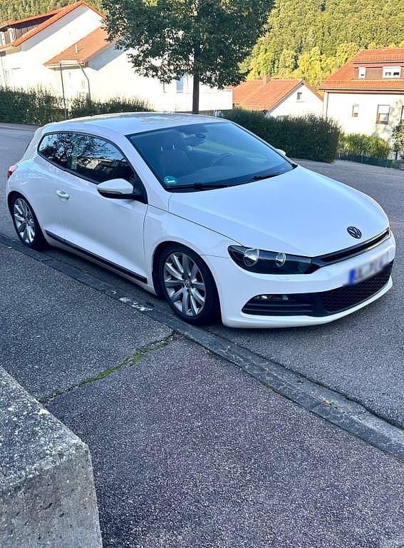 Gebraucht VW Scirocco Edition 122 PS (89 kW) 2011 Weiß Coupé