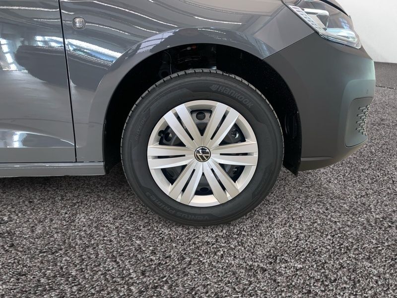 Second-hand VW Caddy Maxi 116 CP (85 kW) 2022 Gri Monovolum