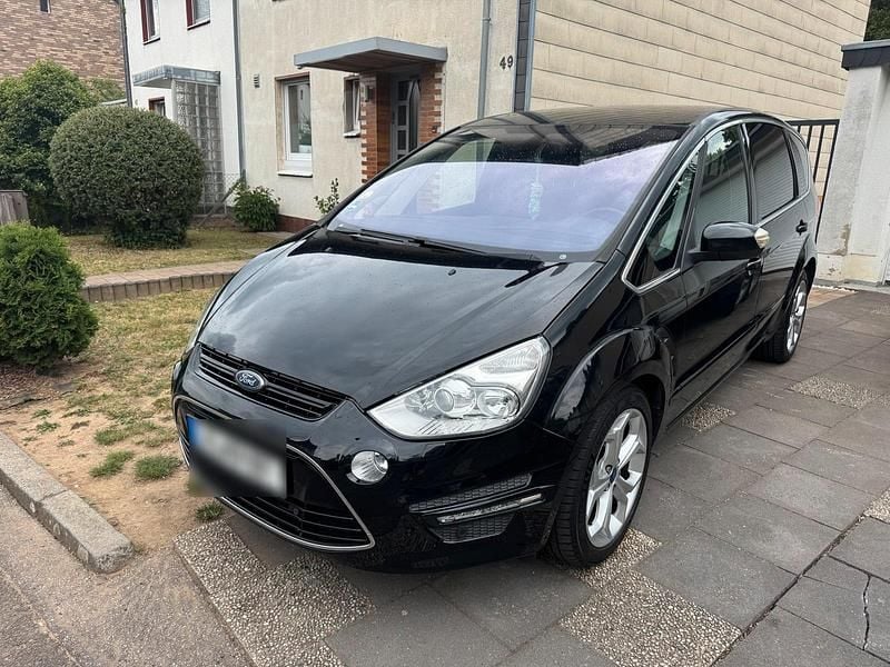 Gebraucht Ford S-MAX Titanium 163 PS (119 kW) 2013 Schwarz Van / Kleinbus