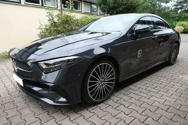 Gebraucht Mercedes CLS220 AMG 194 PS (142 kW) 2023 Grau Coupé