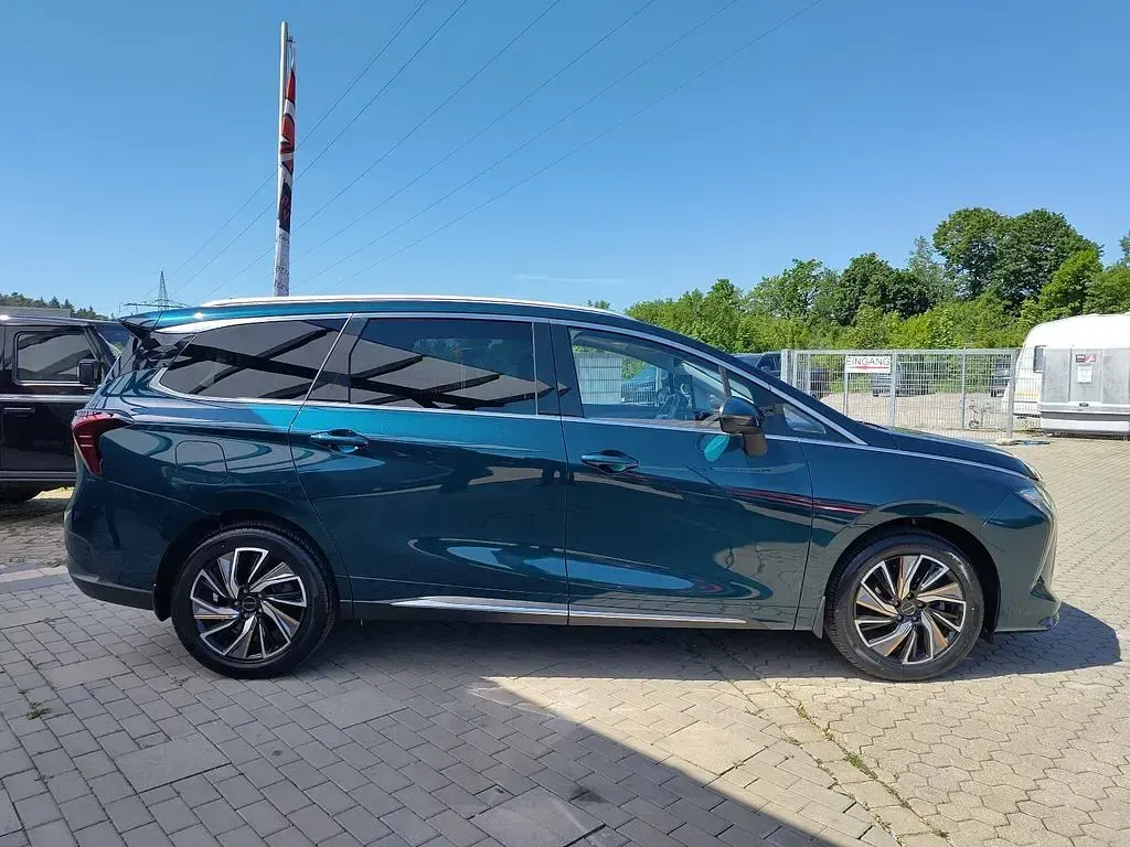 Gebraucht DFSK Forthing 4 177 PS (130 kW) 2024 Grün Limousine