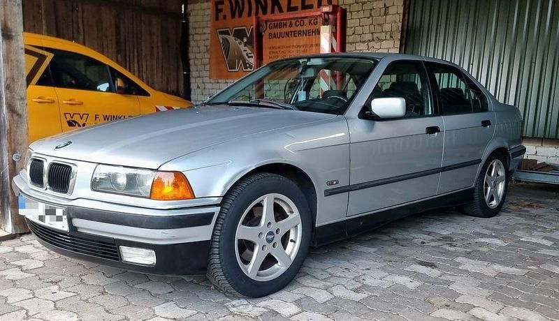 Silber Gebraucht 1997 BMW 316 Limousine | 1.900 € (Superpreis) - Bild 1/4