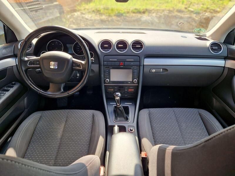 Schwarz Gebraucht 2011 Seat Exeo Style Kombi | 2.400 € (Fairer Preis) - Bild 1/4