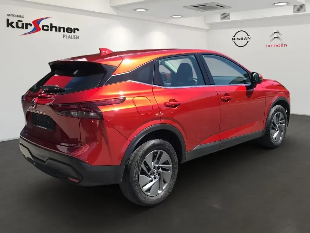 Gebraucht Nissan Qashqai Acenta 158 PS (116 kW) 2022 Rot SUV