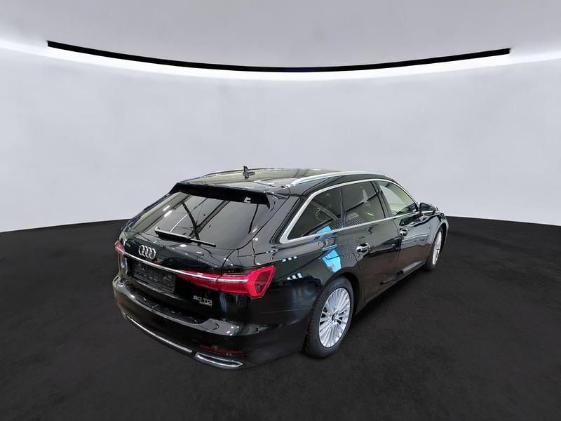 Gebraucht Audi A6 Design 286 PS (210 kW) 2023 Mythosschwarz metallic Kombi
