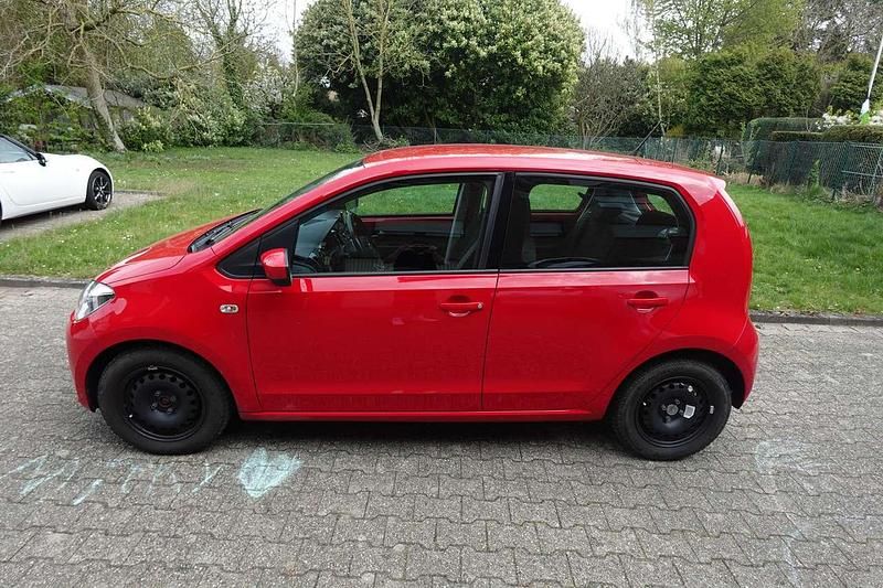 Usado VW up! high up! 75 CV (55 kW) 2016 Rojo Utilitario