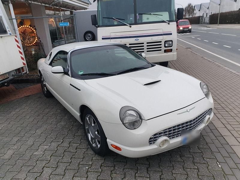 Usado Ford Thunderbird 286 CV (210 kW) 2003 Blanco Descapotable