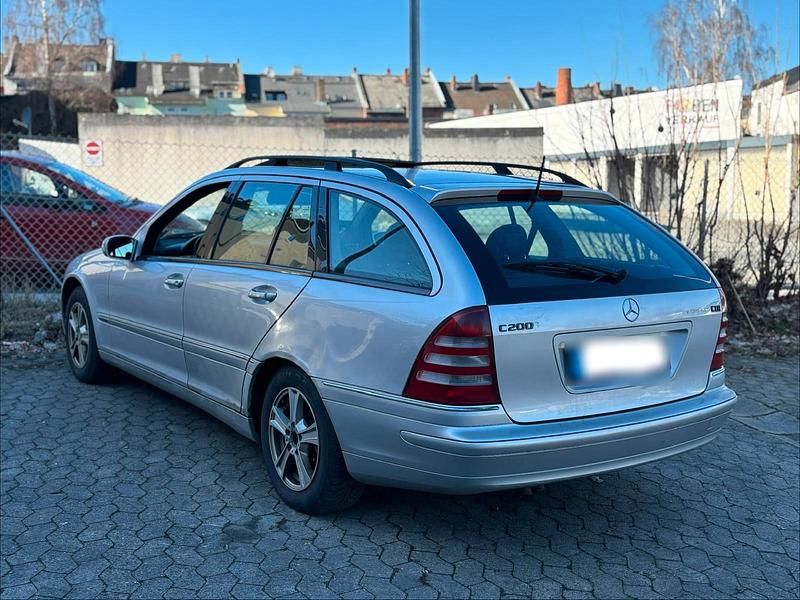 Gebraucht Mercedes 200 120 PS (88 kW) 2002 Silber Kombi