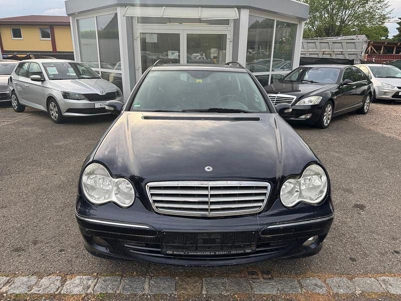 Blau Gebraucht 2006 Mercedes C220 Kombi | 890 € (Superpreis) - Bild 1/4