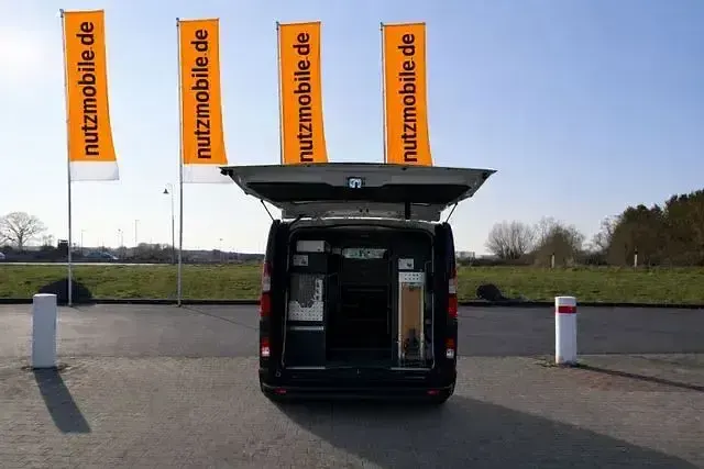 Gebraucht Renault Trafic Komfort 125 PS (91 kW) 2019 Weiß Van / Kleinbus