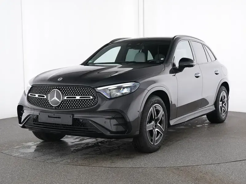 Gebraucht Mercedes GLC400d AMG 252 PS (185 kW) 2025 Grau SUV