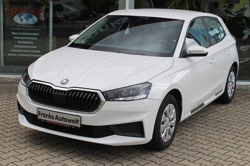 Gebraucht Skoda Fabia Active 65 PS (47 kW) 2022 Weiß Kleinwagen