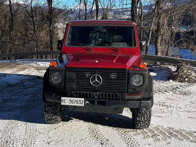 Gebraucht Mercedes G300 88 PS (64 kW) 1987 Rot SUV