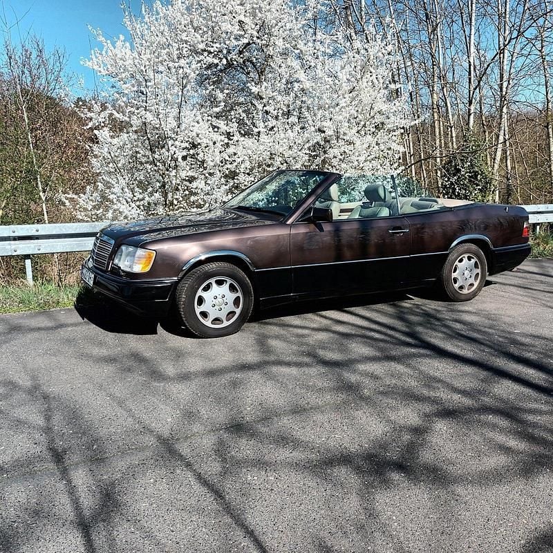 Gebraucht Mercedes E320 220 PS (161 kW) 1994 Cabrio