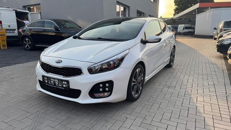 Weiß Gebraucht 2017 Kia ProCeed Edition 7 Kleinwagen | 6.700 € (Fairer Preis) - Bild 1/4