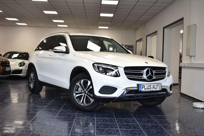 Gebraucht Mercedes GLC220 170 PS (125 kW) 2016 Polarweiss SUV