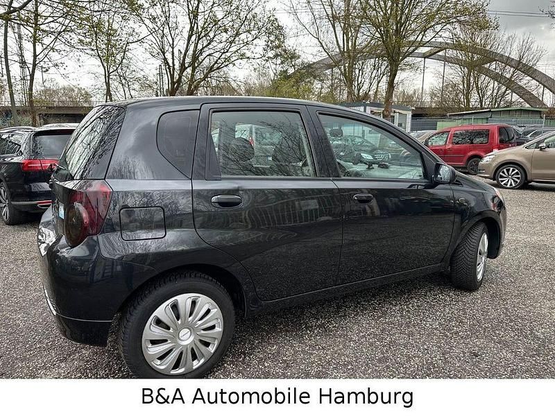 Gebraucht Chevrolet Aveo 84 PS (61 kW) 2011 Schwarz Limousine