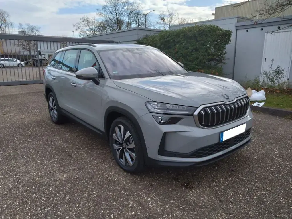 Gebraucht Skoda Kodiaq Selection 193 PS (141 kW) 2024 Grau SUV