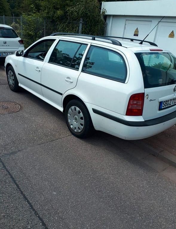 Gebraucht Skoda Octavia Classic 102 PS (75 kW) 2007 Weiß Kombi